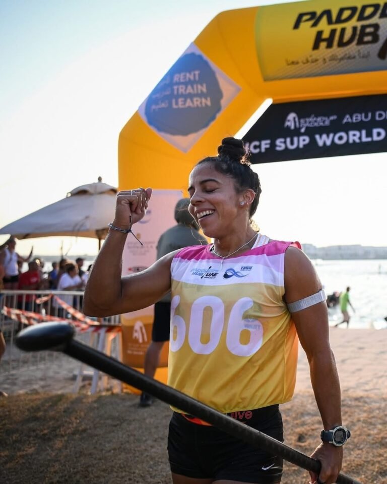 Mariecarmen Rivera hace historia: triple oro para Puerto Rico en el Campeonato Mundial de Stand Up Paddle ICF 2025 Abu Dhabi